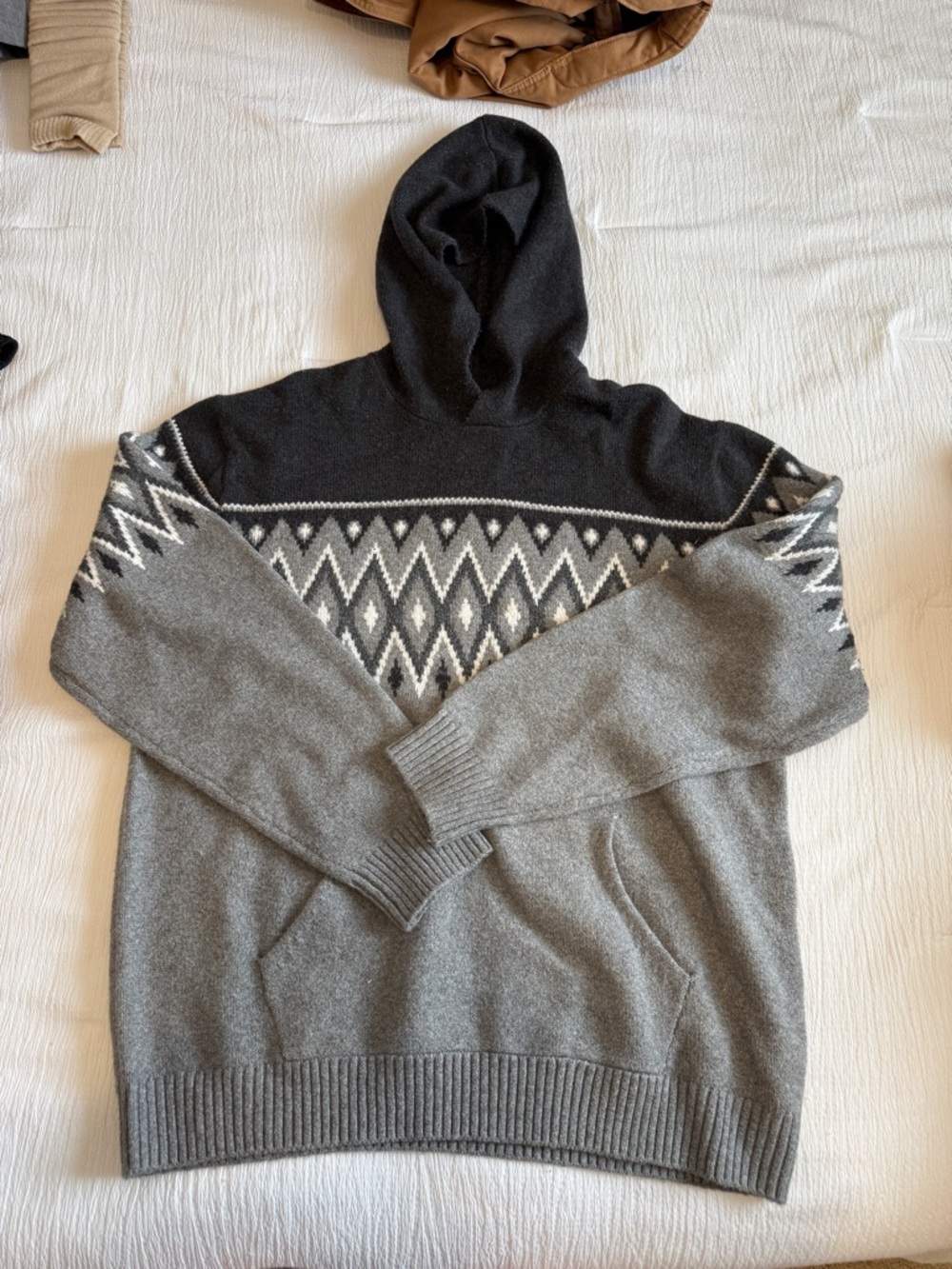 Old Navy Black and Gray Hooded Sweater